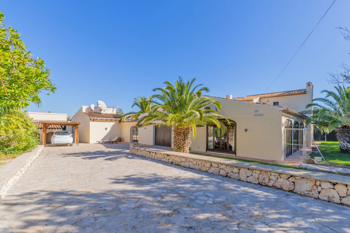 Country house in Benissa - Resale