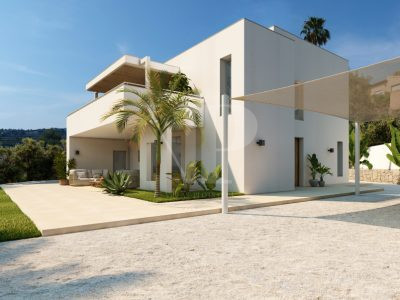 4 Bedroom Villa with Sea Views in Moraira
