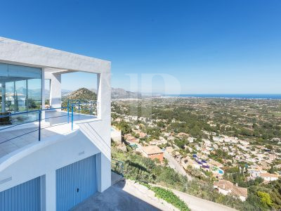 5 Bedroom Villa with Sea Views in La Sella – Pedreguer
