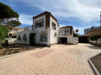 Villa de 7 habitaciones en La Manga (Murcia)